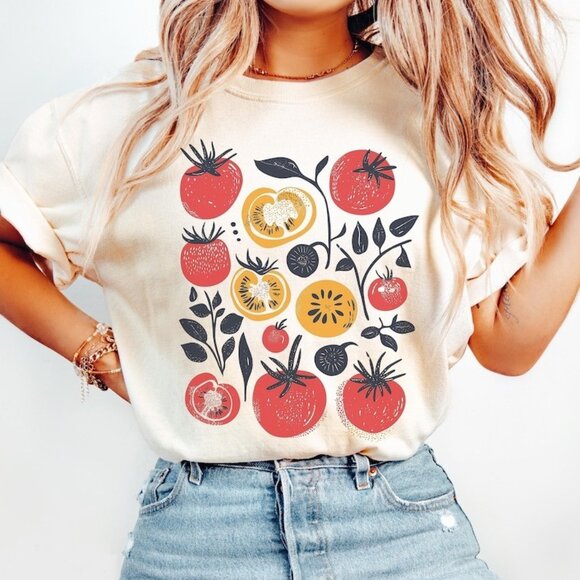 Tops - Tomato Tshirt, Cute Whimsical Tomato Garden Print Tee